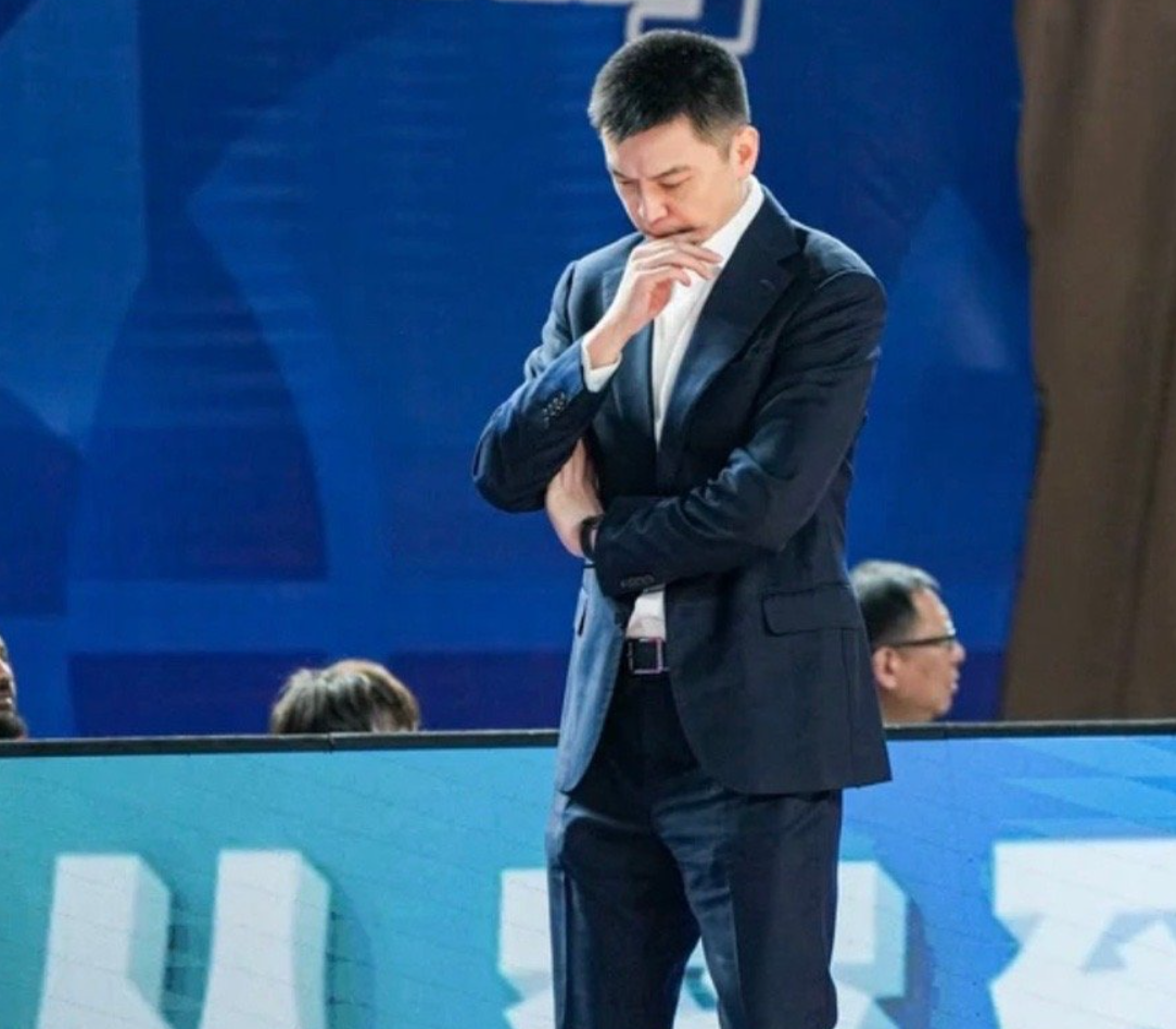 亚博体育-辽宁官宣杨鸣离职，29号将解说NBA！乌戈成为代理主帅！